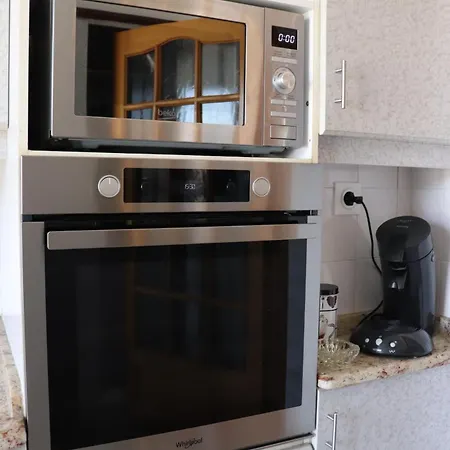 Spacieux Vue Et Montagne En Dernier Etage Avec Terrasse - Parking Et Wifi * Ajaccio (Corsica)