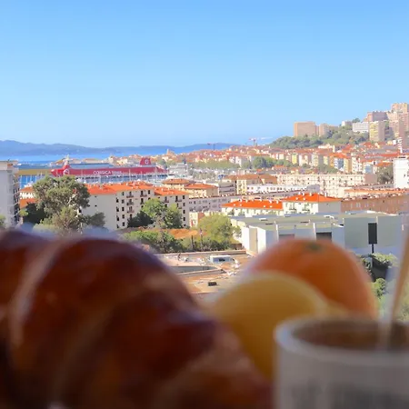 Lejlighed Spacieux Vue Et Montagne En Dernier Etage Avec Terrasse - Parking Et Wifi