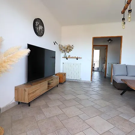 Spacieux Vue Et Montagne En Dernier Etage Avec Terrasse - Parking Et Wifi *