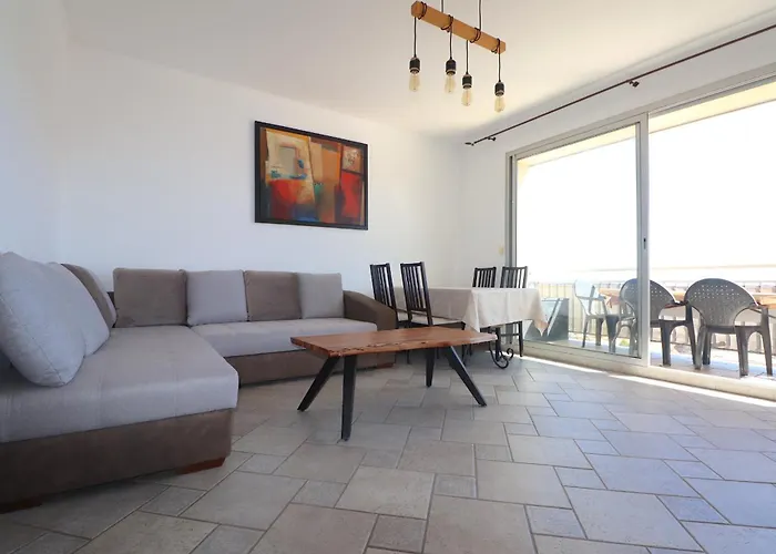 Appartamento Spacieux Vue Et Montagne En Dernier étage Avec Terrasse - Parking Et Wifi Ajaccio (Corsica)